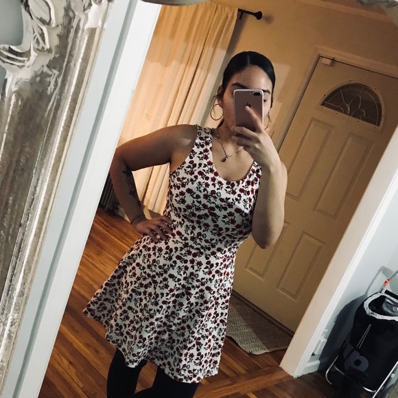 VINTAGE FLORAL - Picture 3 of 3